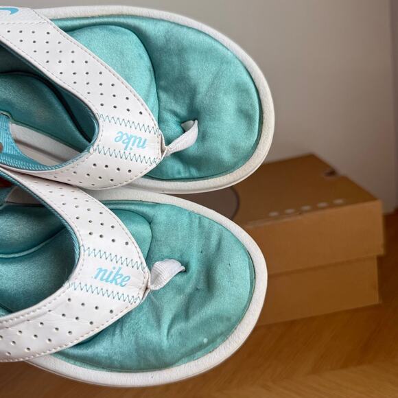 Nike Ultra Comfort Footbed Blue/White Women Slides Flip Flops - SZ 8 - Picture 5 of 10